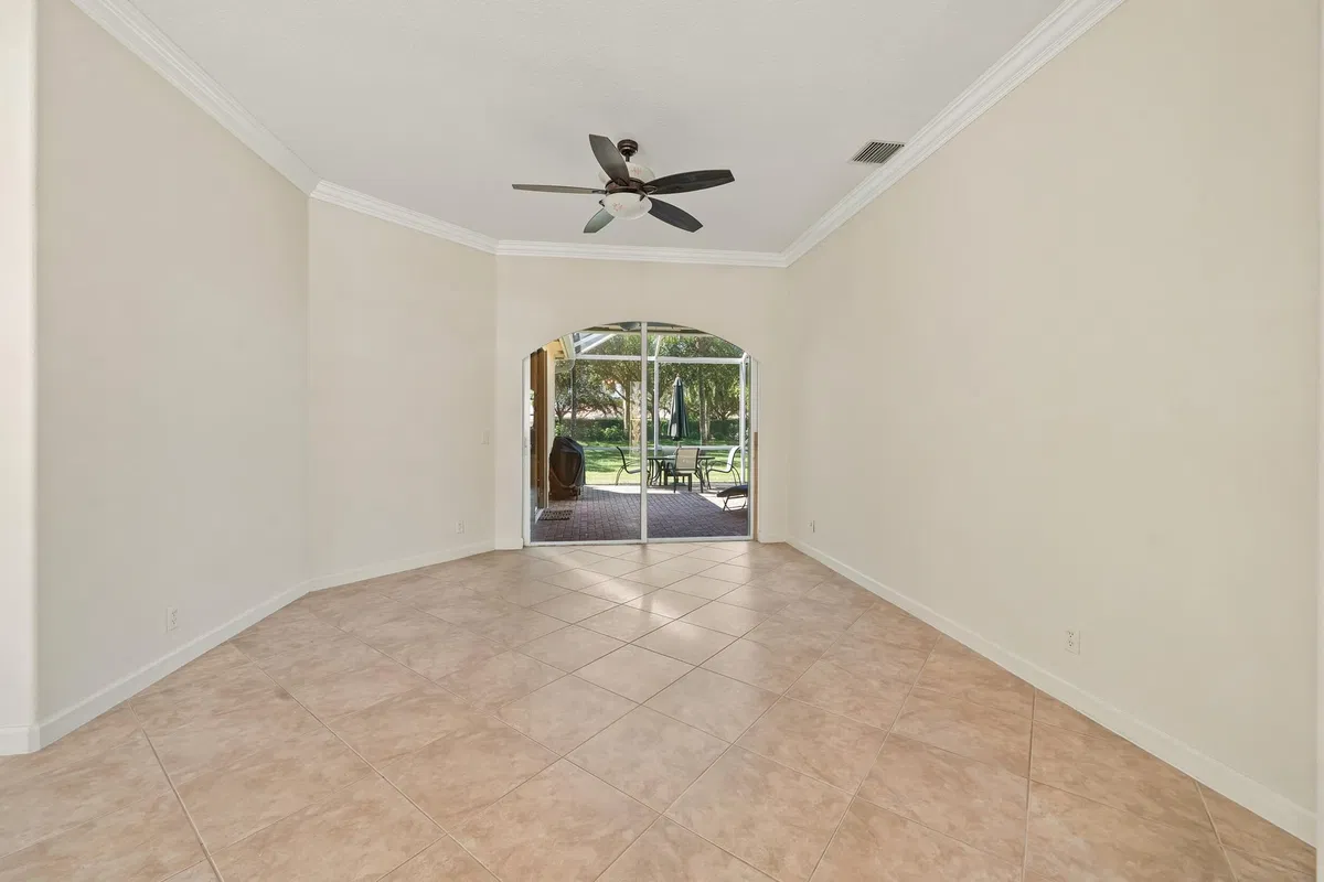 Residence photo 13