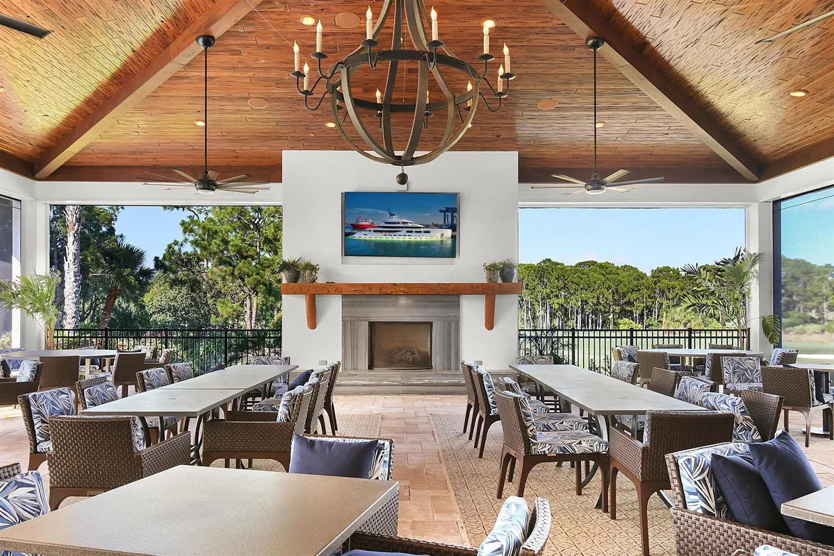 Willoughby Golf Club Residence photo 64