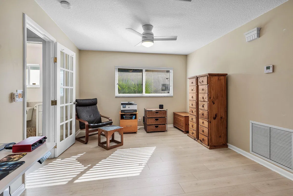 Residence photo 10