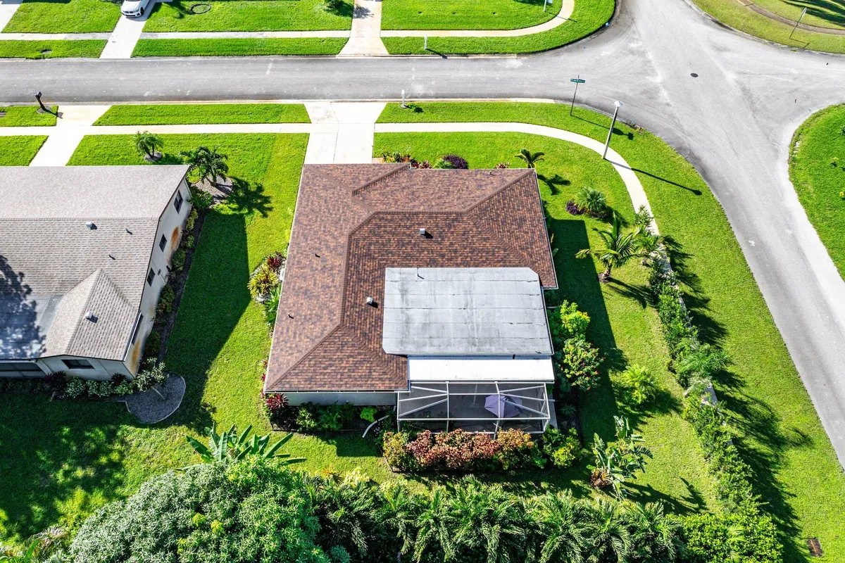 Residence photo 43