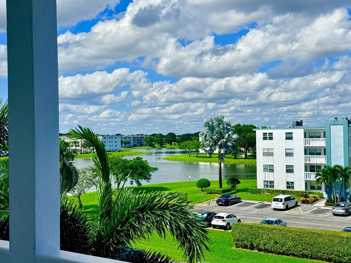 Unit 4060 photo 4