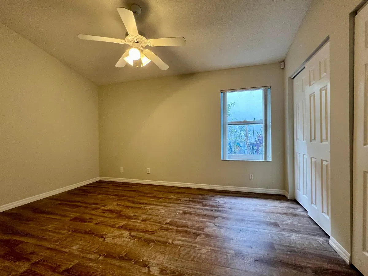 Residence photo 10