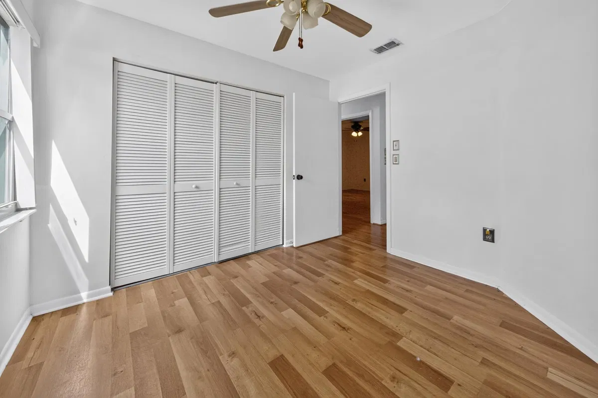 Residence photo 19