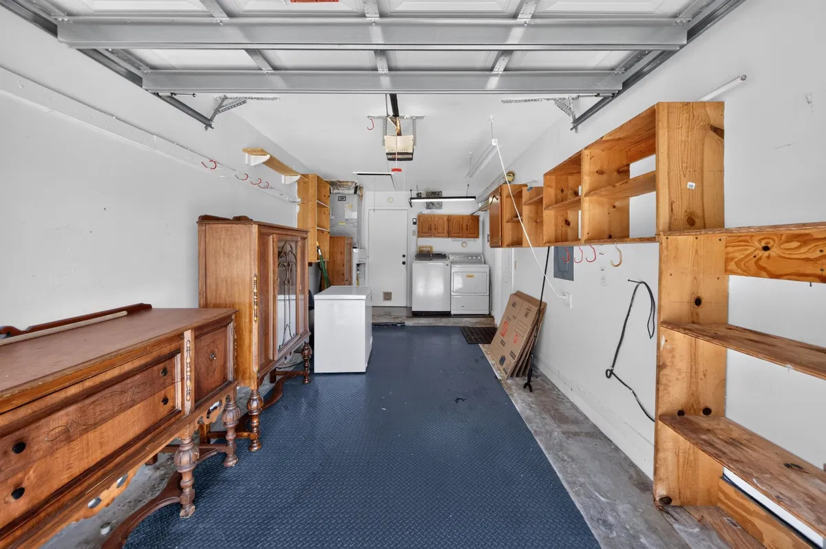 Residence photo 34