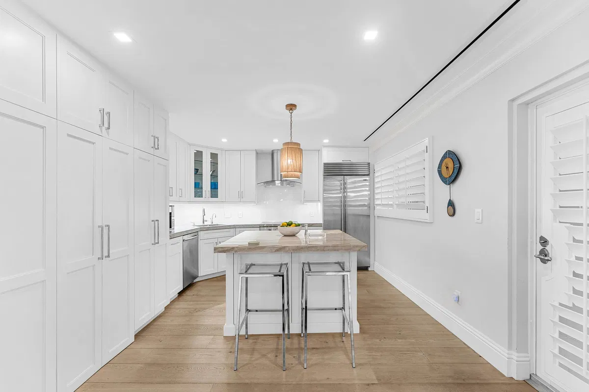 300 Ocean Boulevard Unit 2D photo 13
