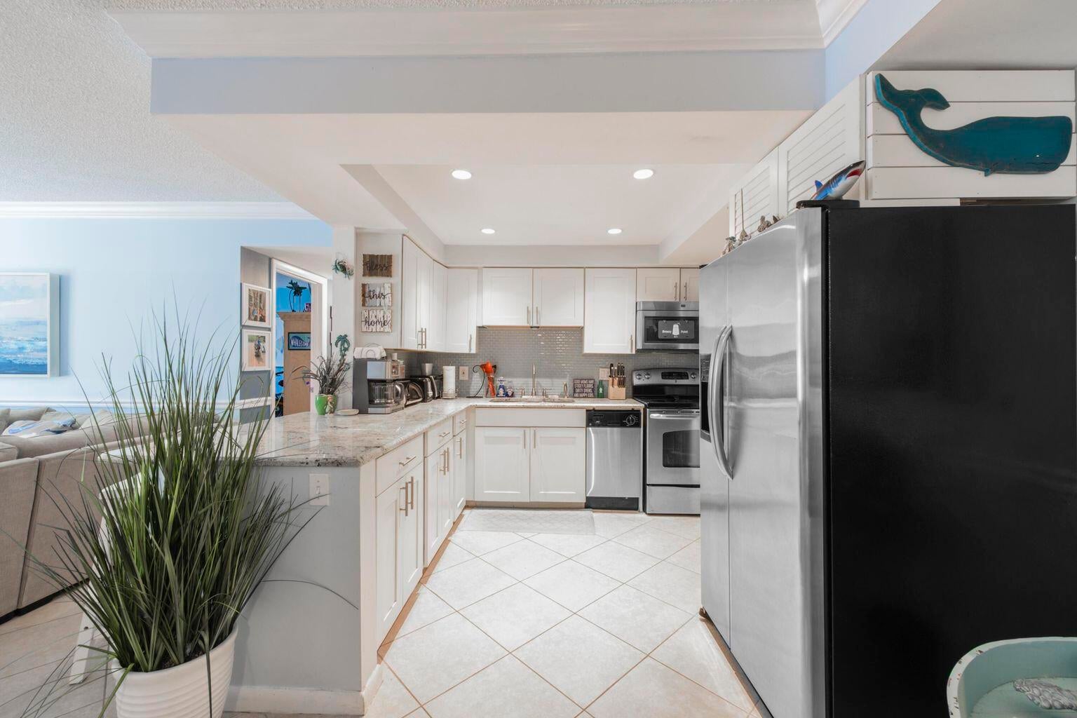 Unit 205 photo 10