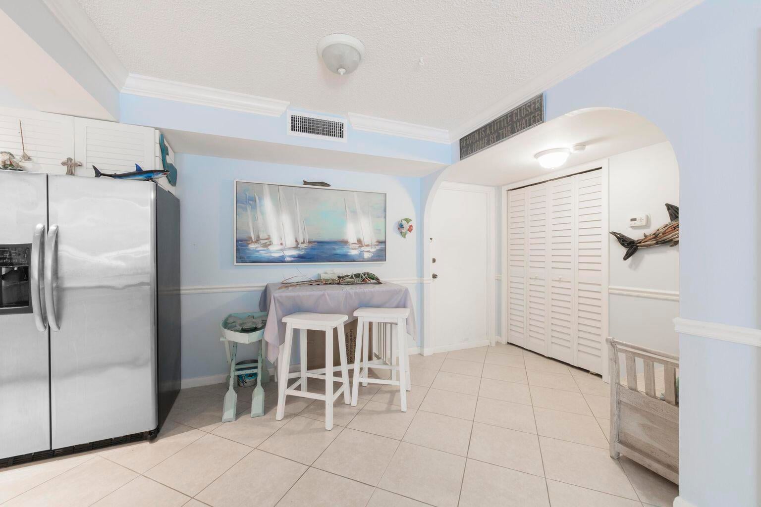 Unit 205 photo 13