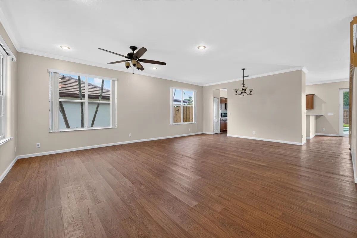 Residence photo 7