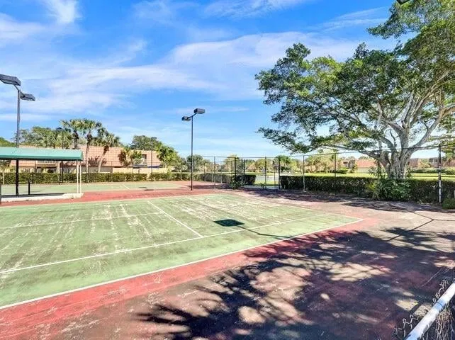 Residence photo 19