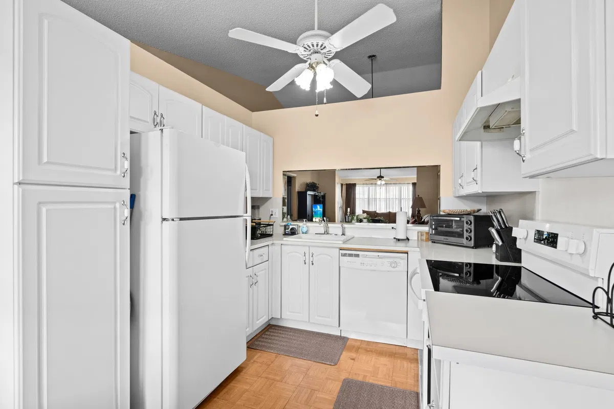 Residence photo 7