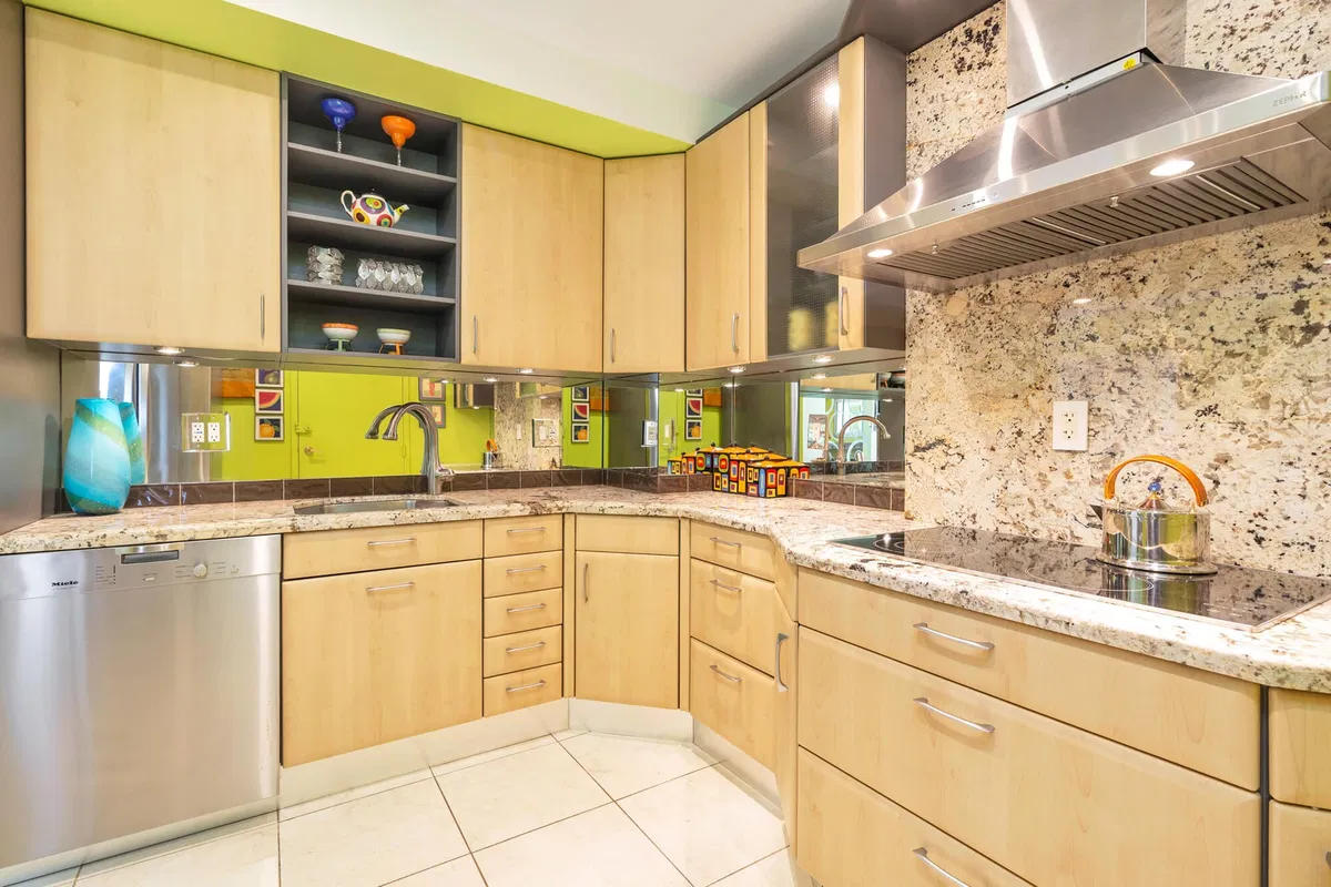 South Palm Beach Unit 8260 photo 13