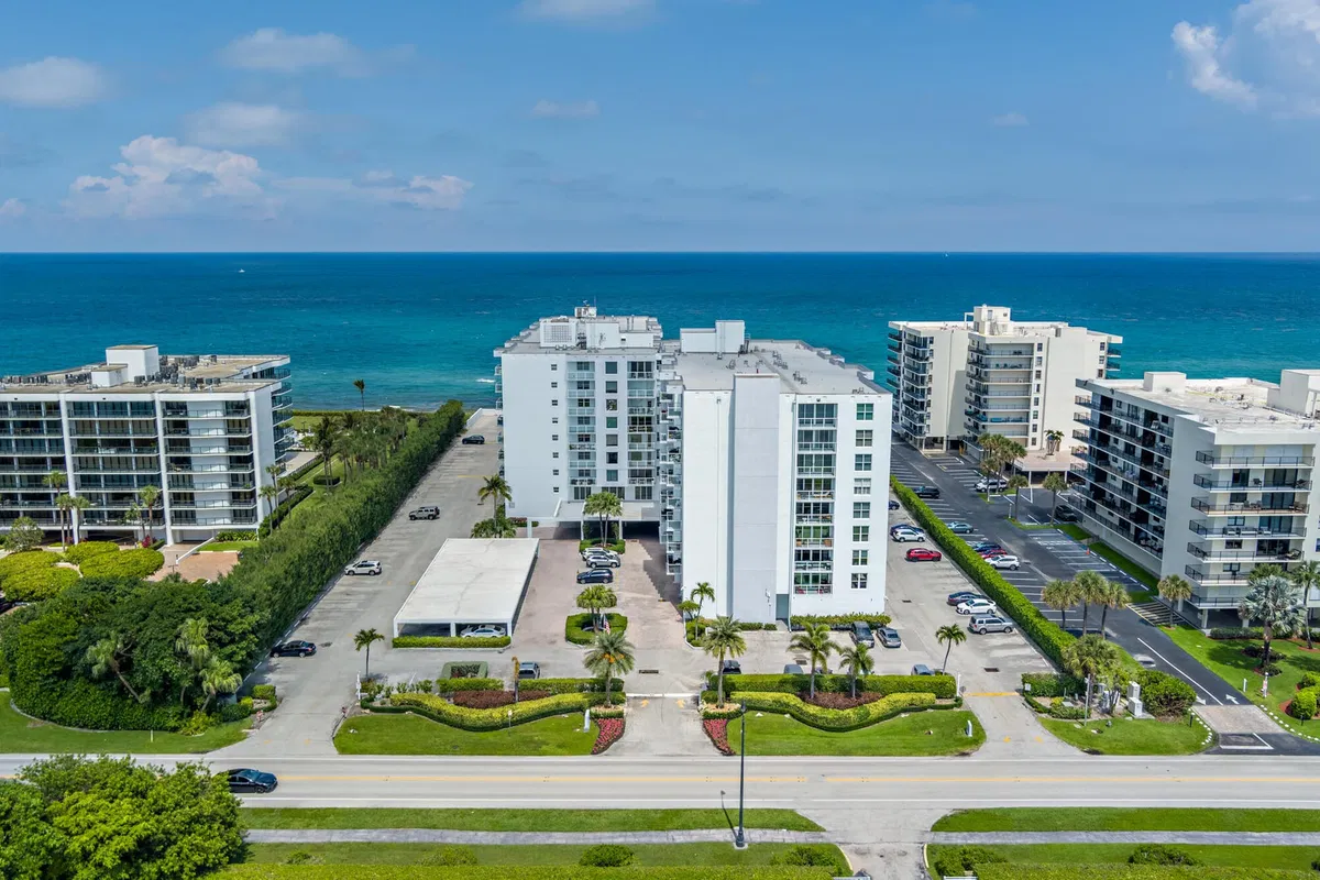 South Palm Beach Unit 8260 photo 28