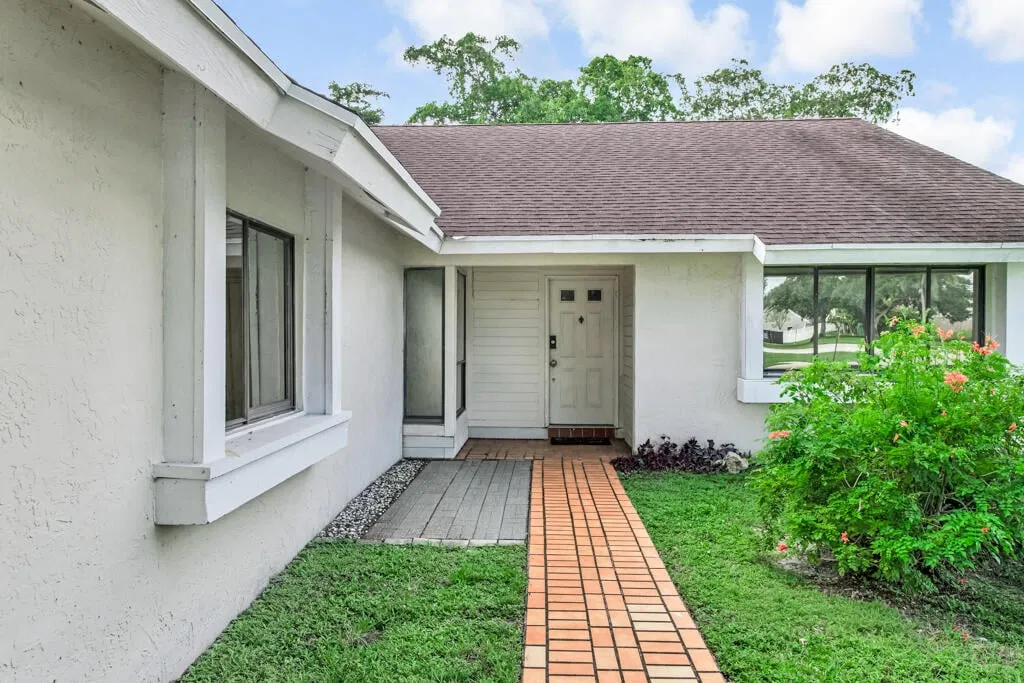 Residence photo 4