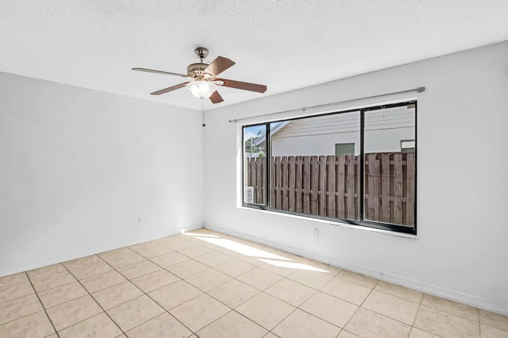 Residence photo 19