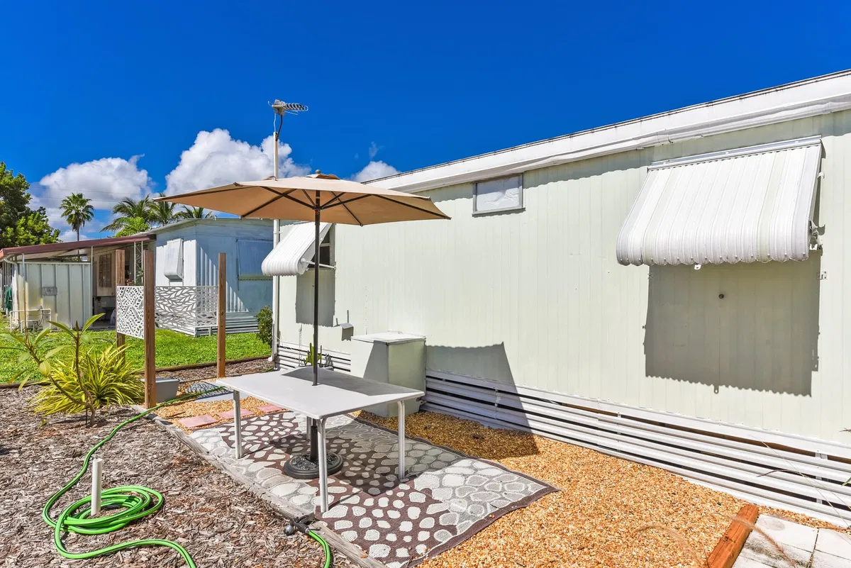 Residence photo 4