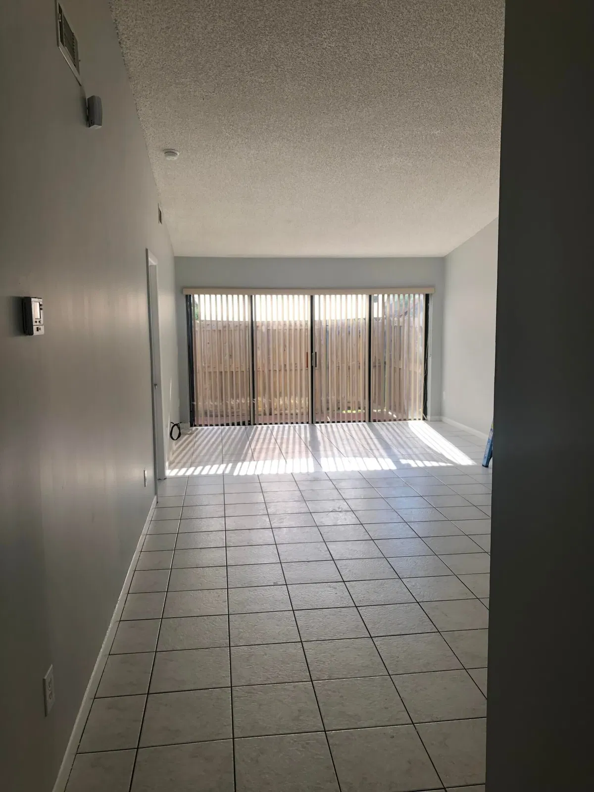 Unit C4 photo 7