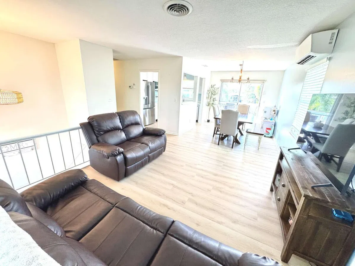  Residence photo 31