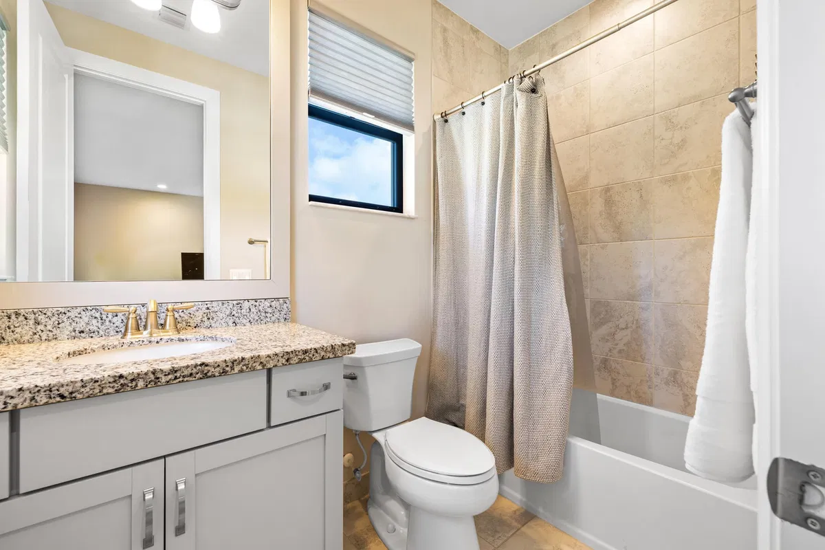 Residence photo 34