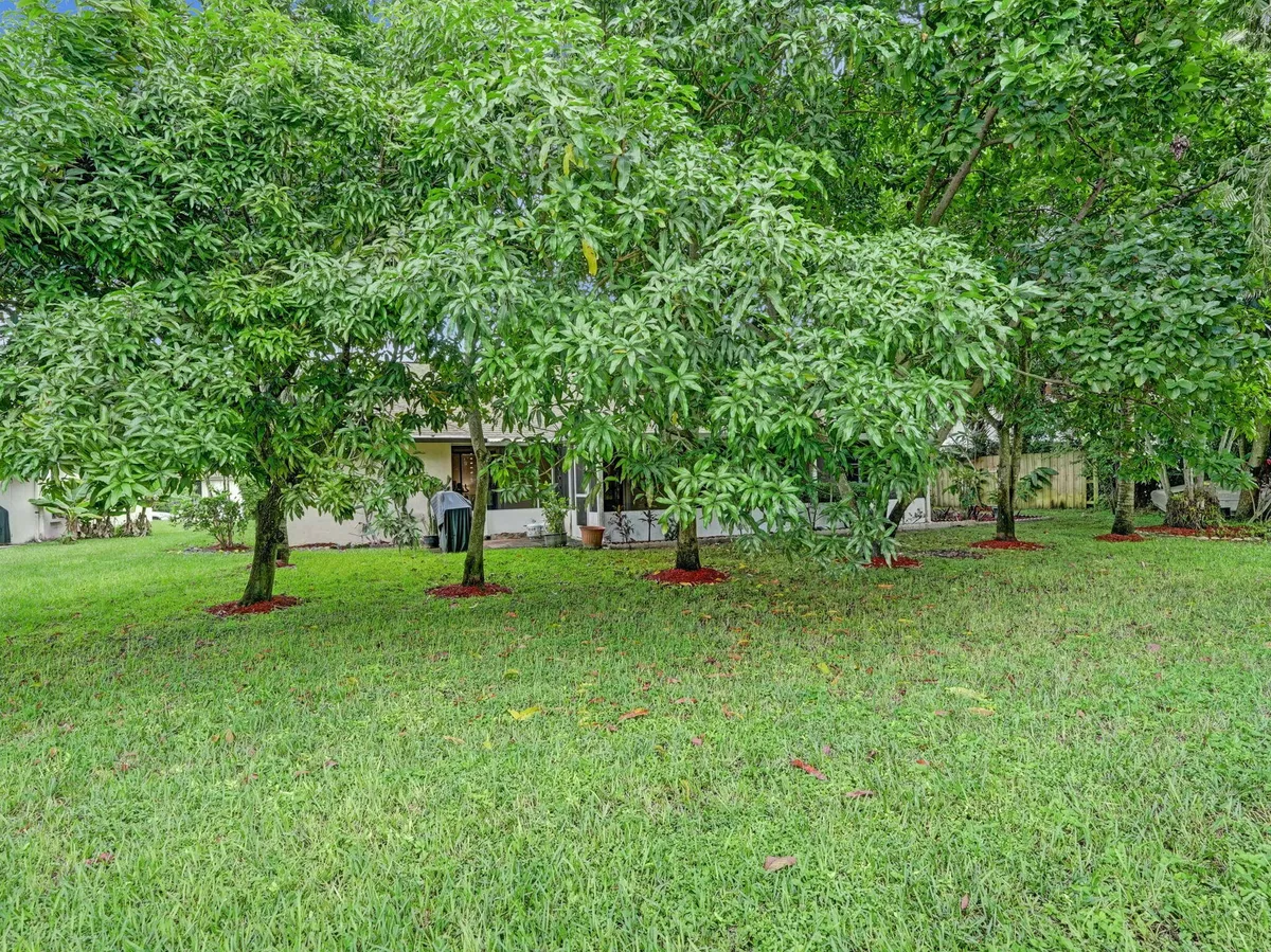 Residence photo 37
