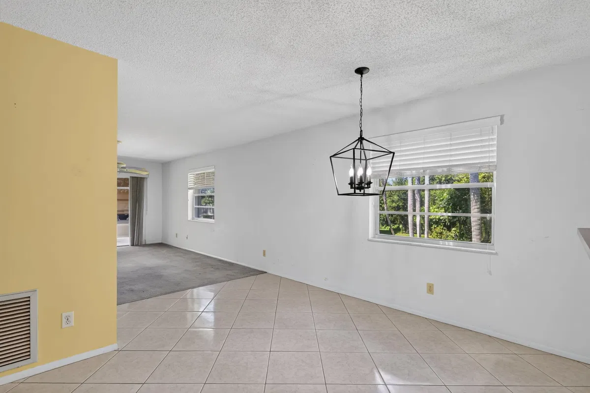 Unit 32-3208 photo 10