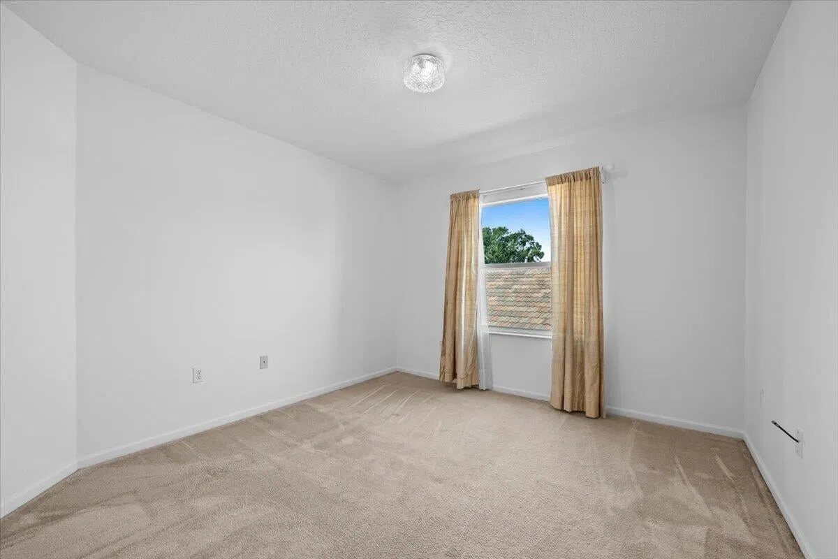 Residence photo 28