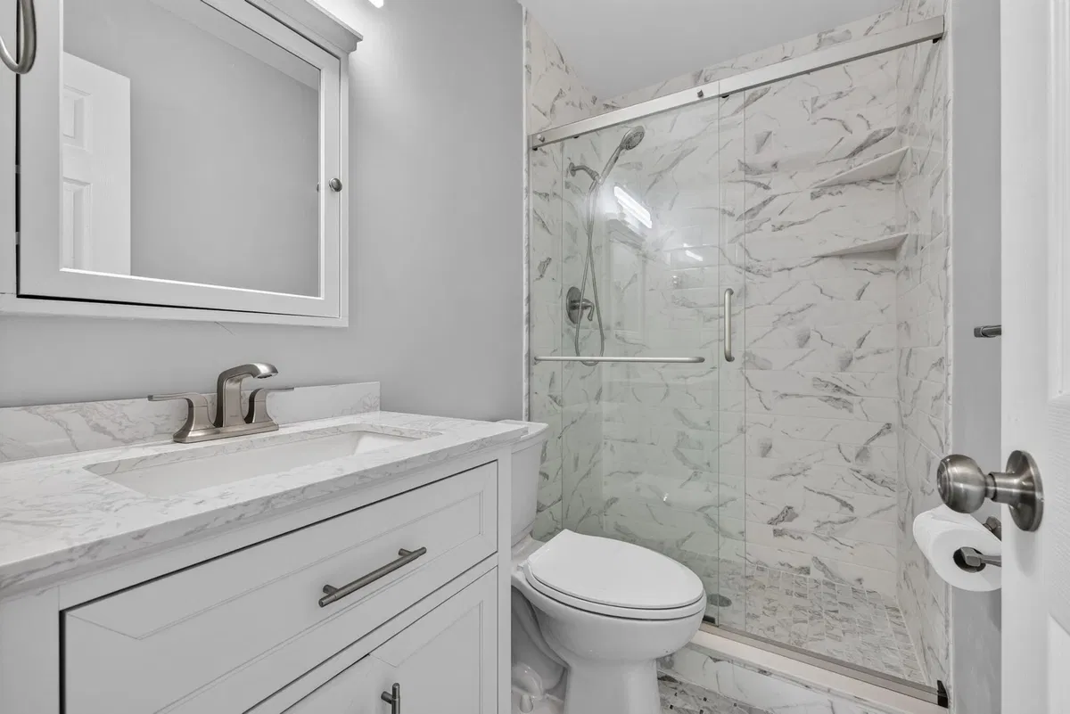 Unit D14 photo 19