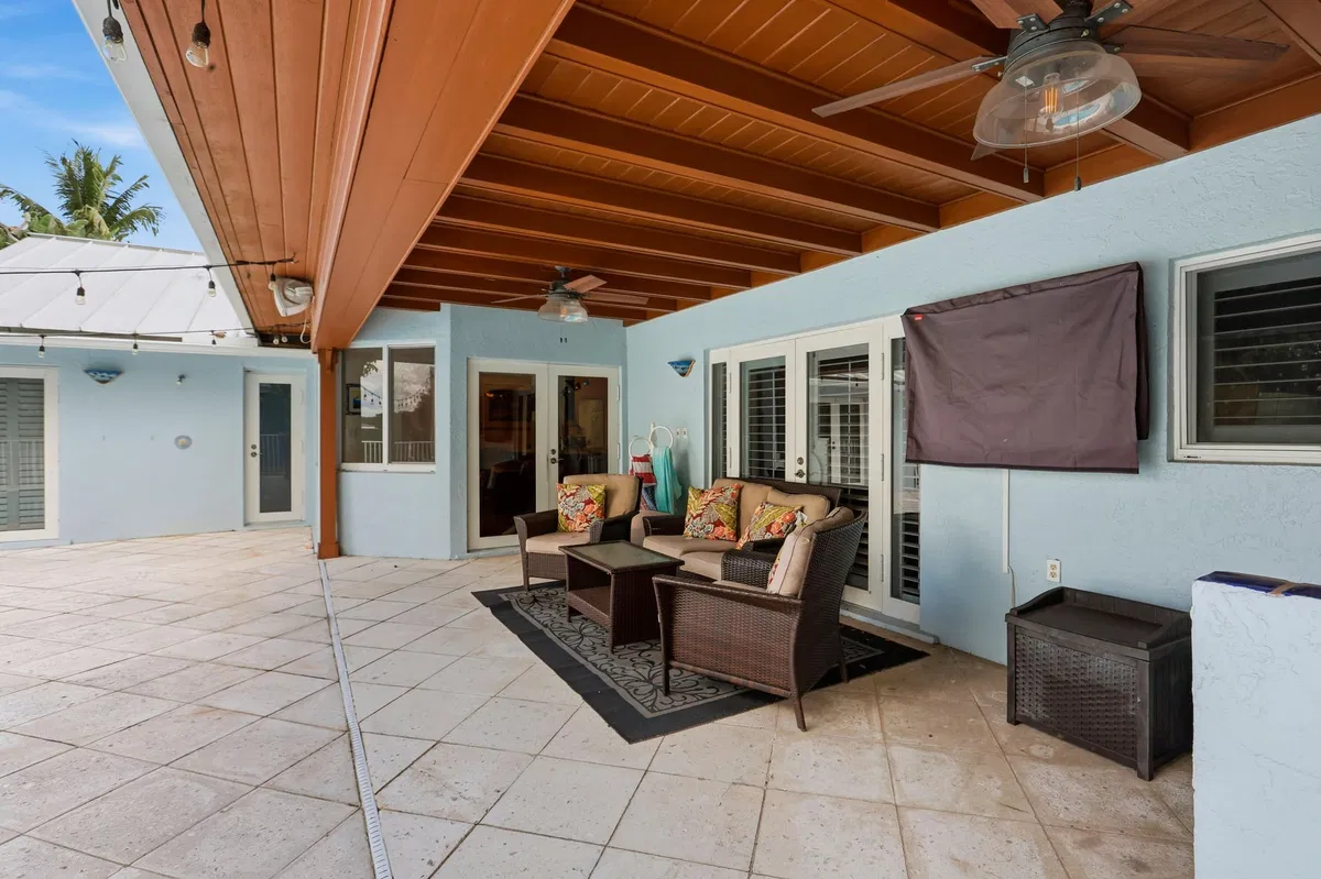 Boca Bath & Tennis Residence photo 22