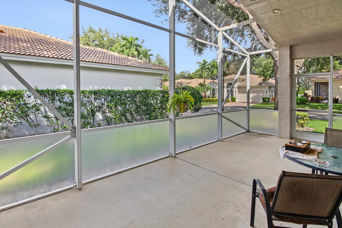  Residence photo 34