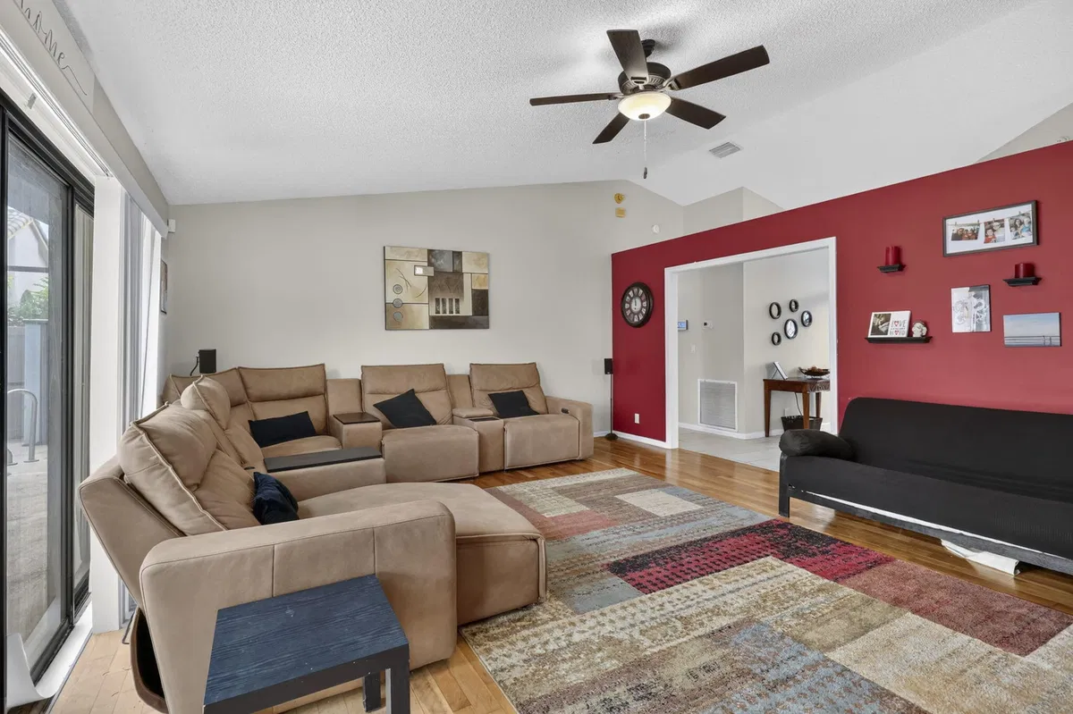 Residence photo 13