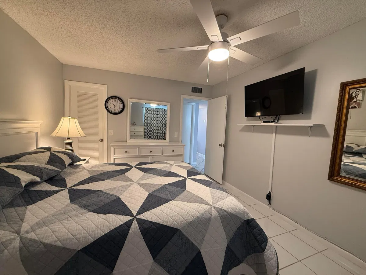 Residence photo 10