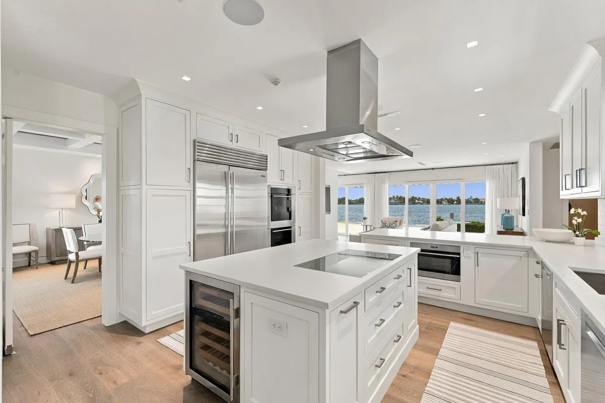 South Palm Beach Residence photo 13