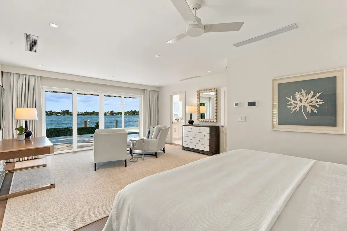 South Palm Beach Residence photo 16