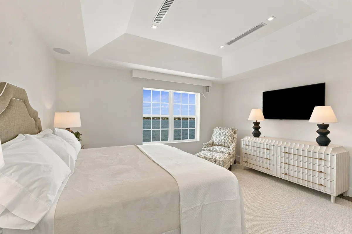 South Palm Beach Residence photo 37