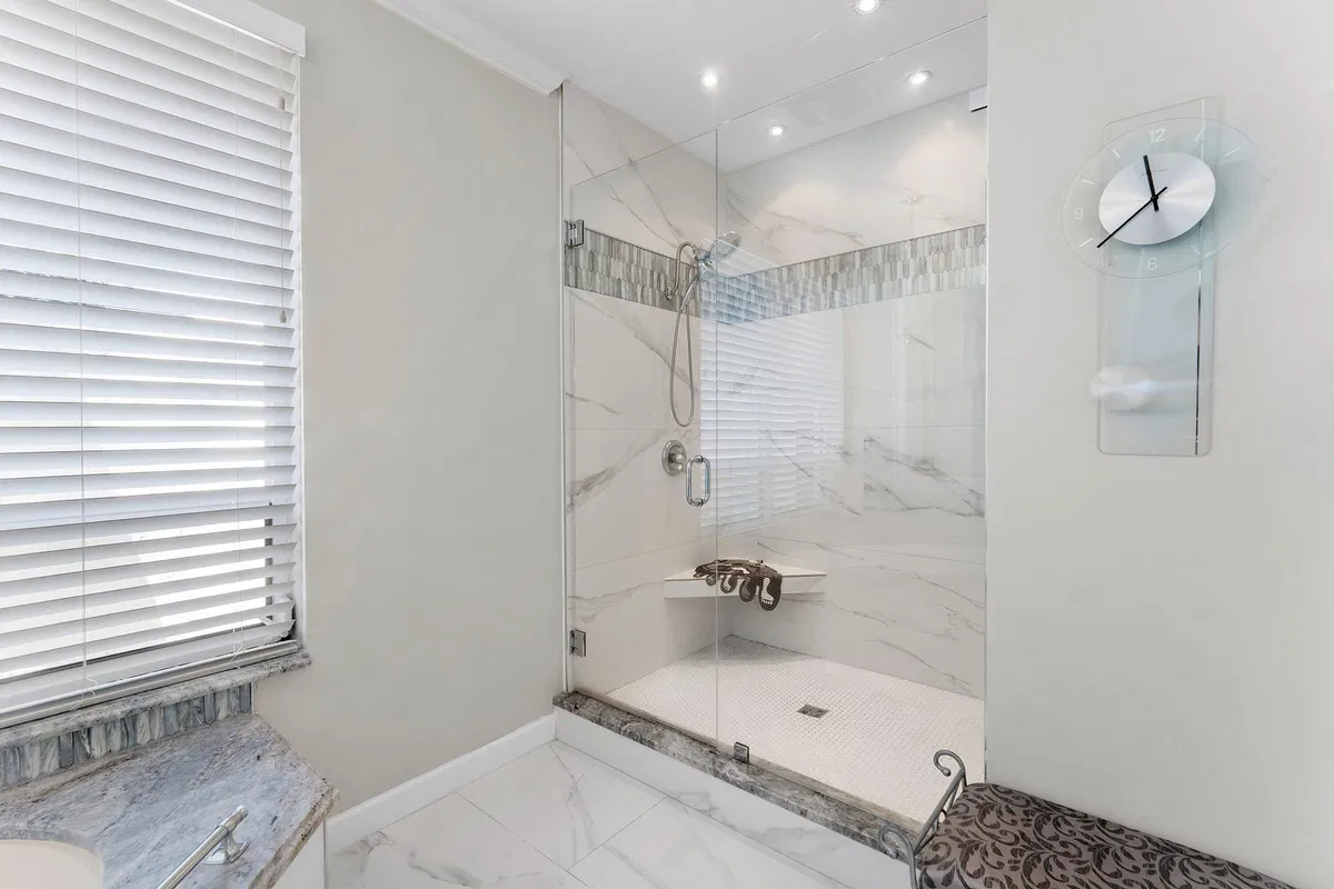 Residence photo 25