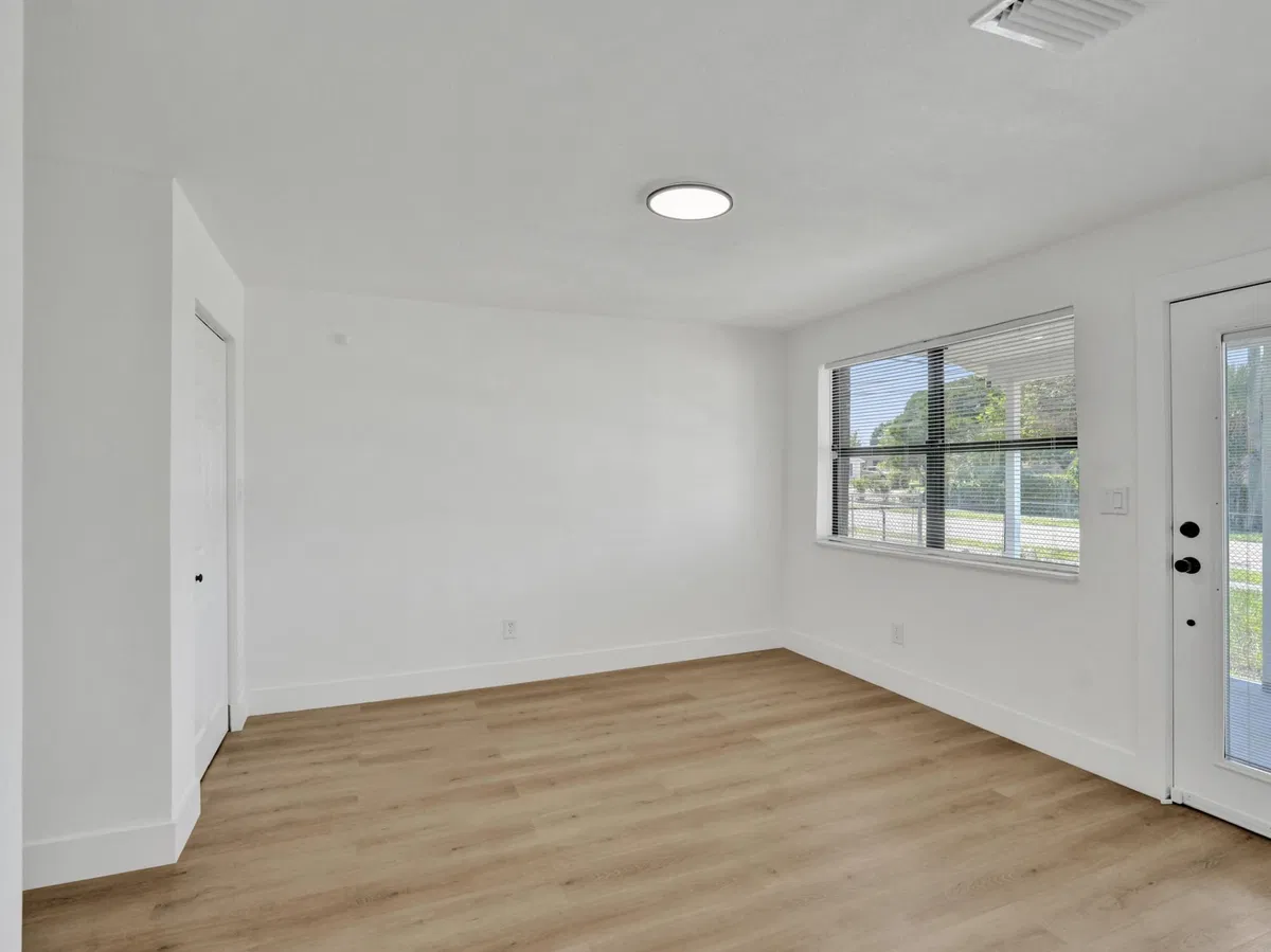  Residence photo 31