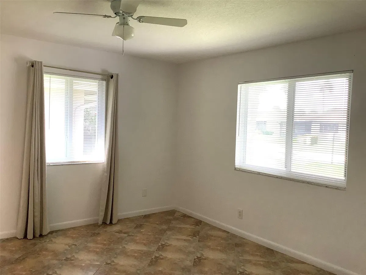 Residence photo 7
