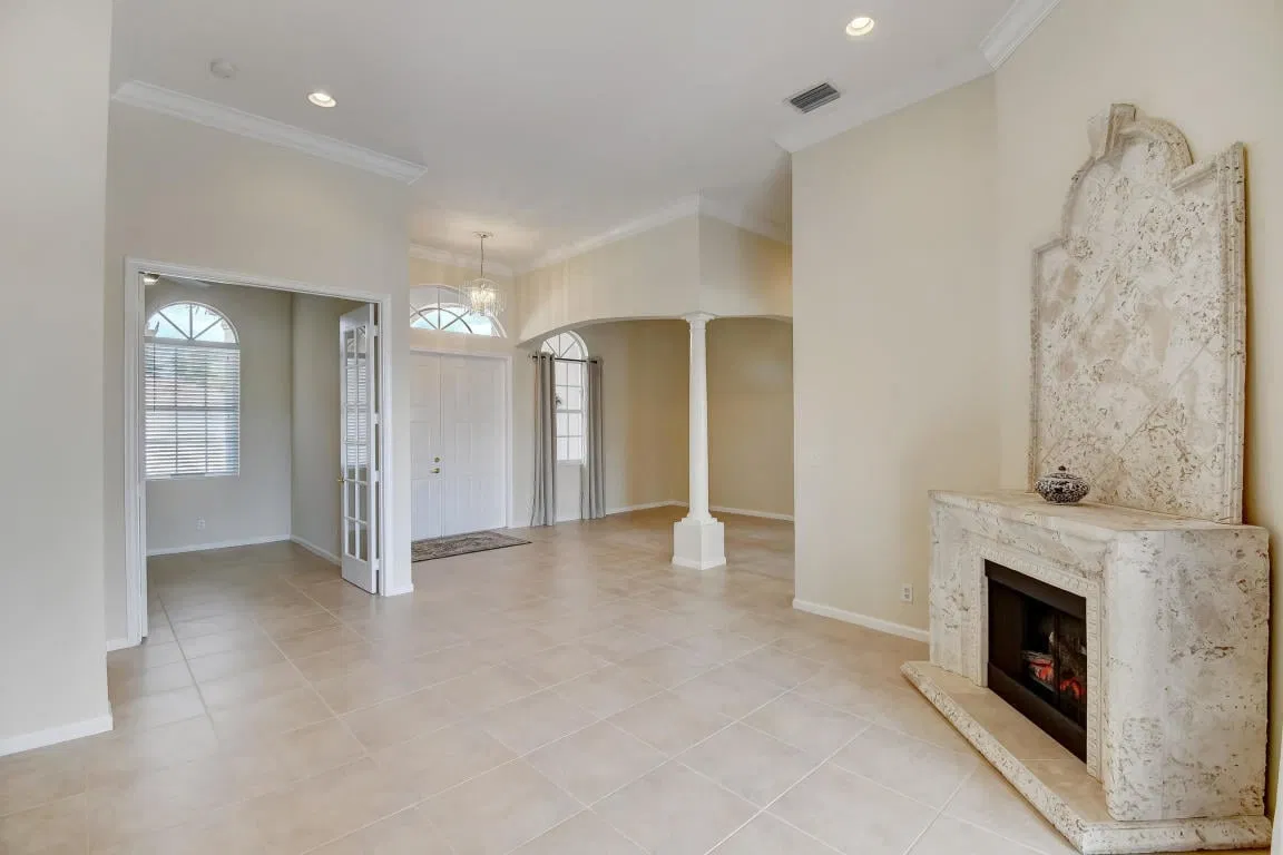 Residence photo 4