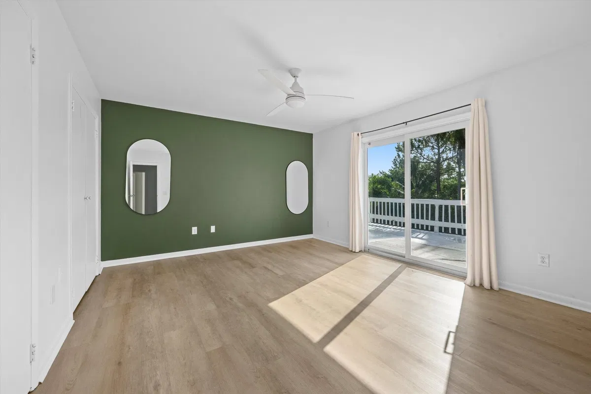 Residence photo 13