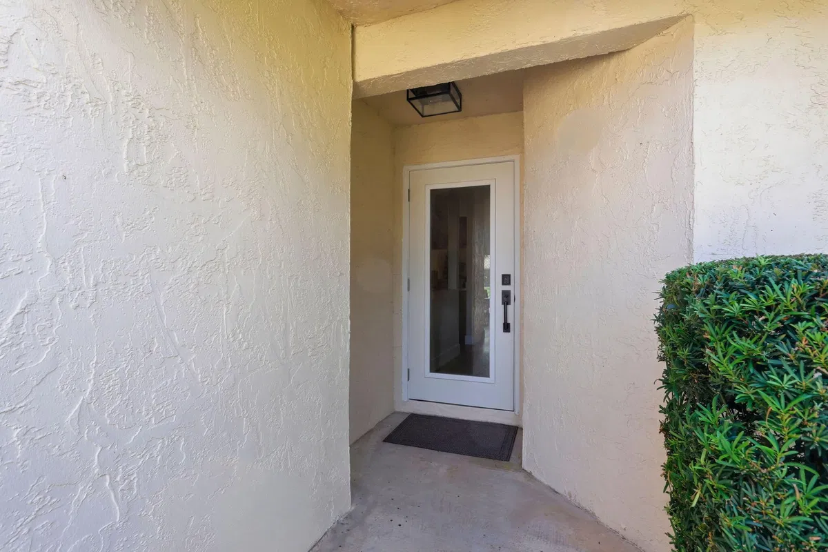 Residence photo 4