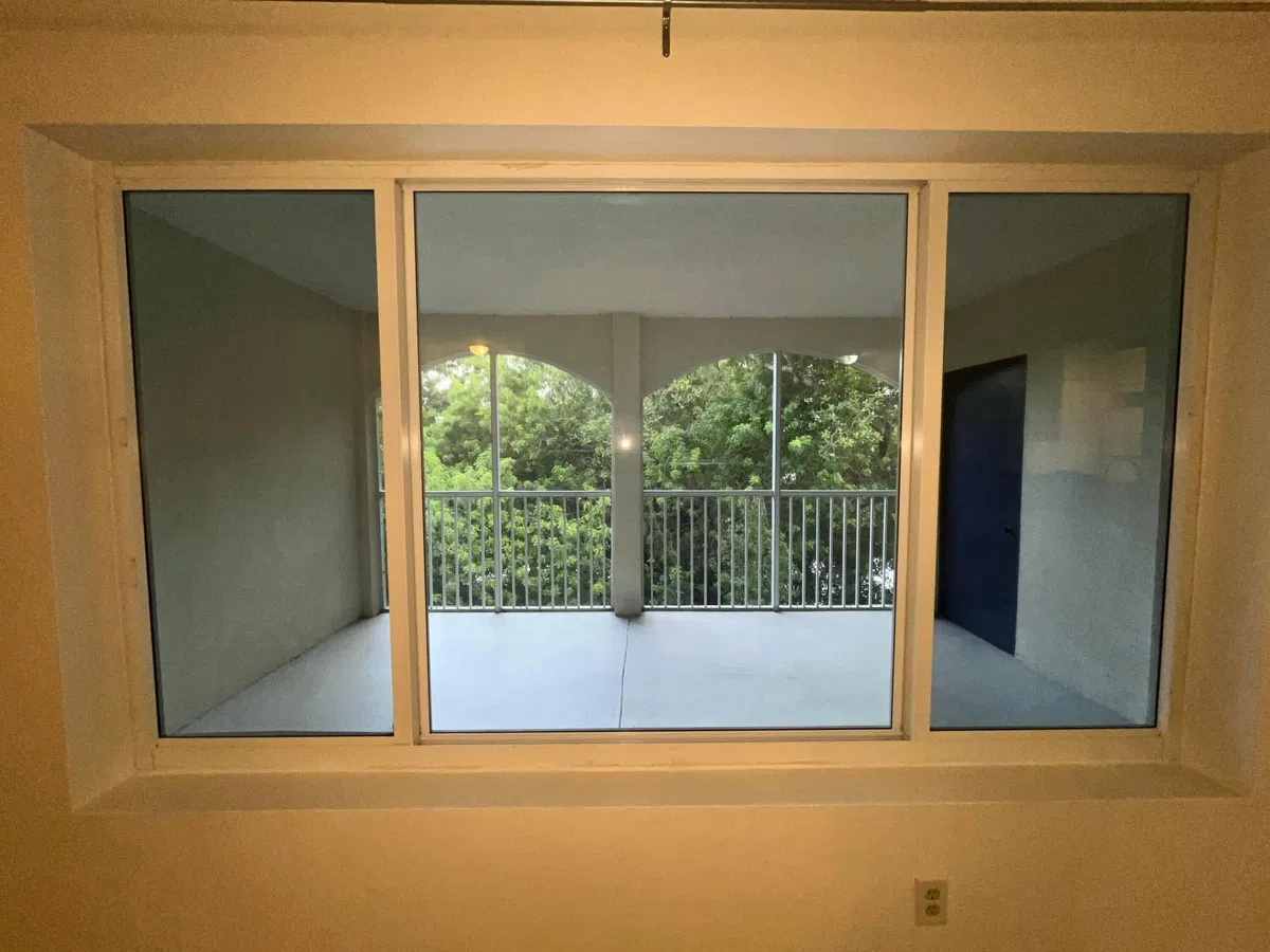 Unit 11-203 photo 4