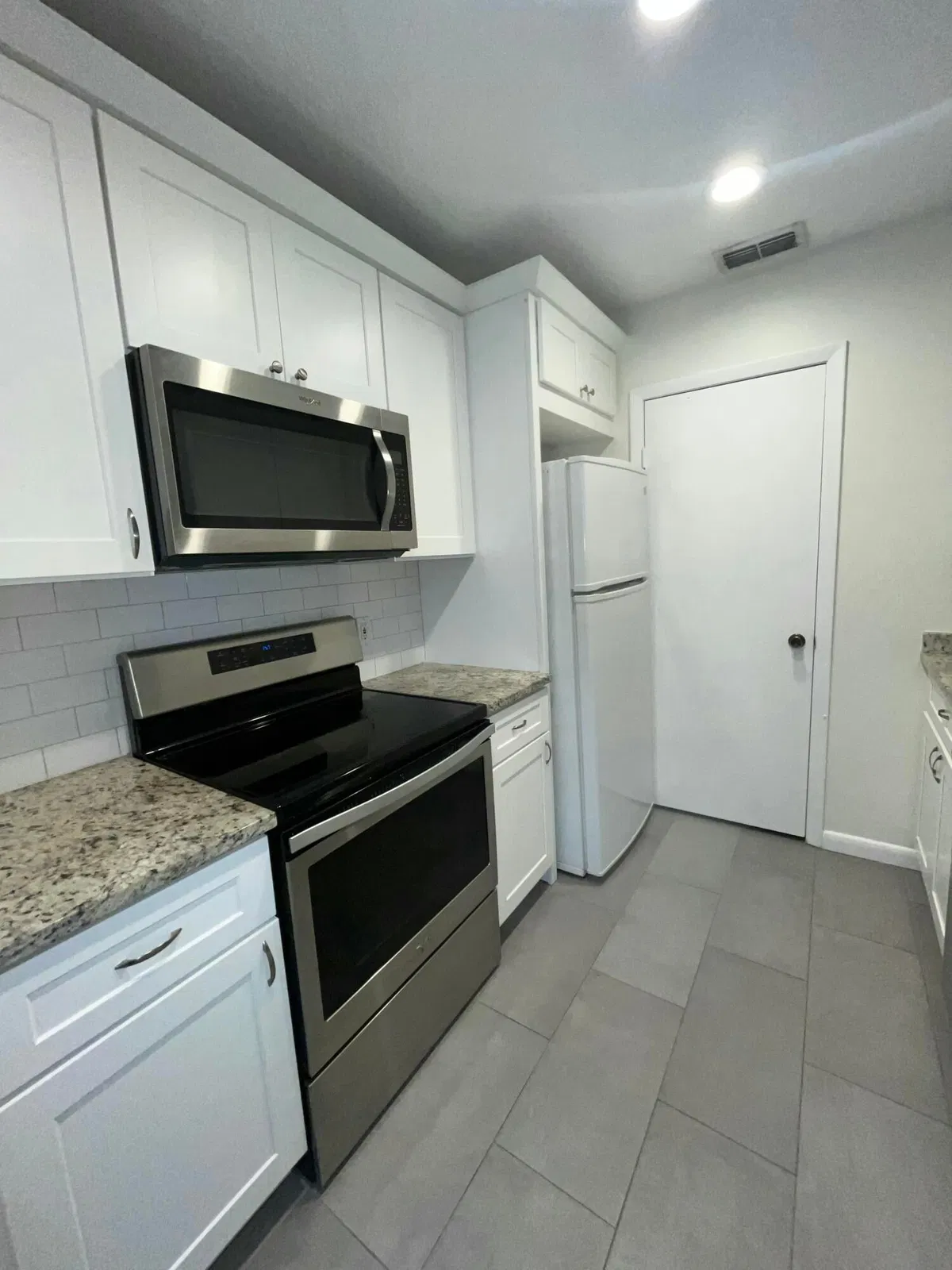 Unit 11-203 photo 7