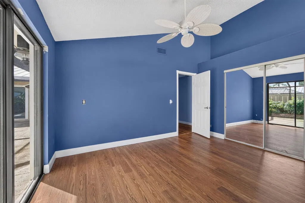 Residence photo 19