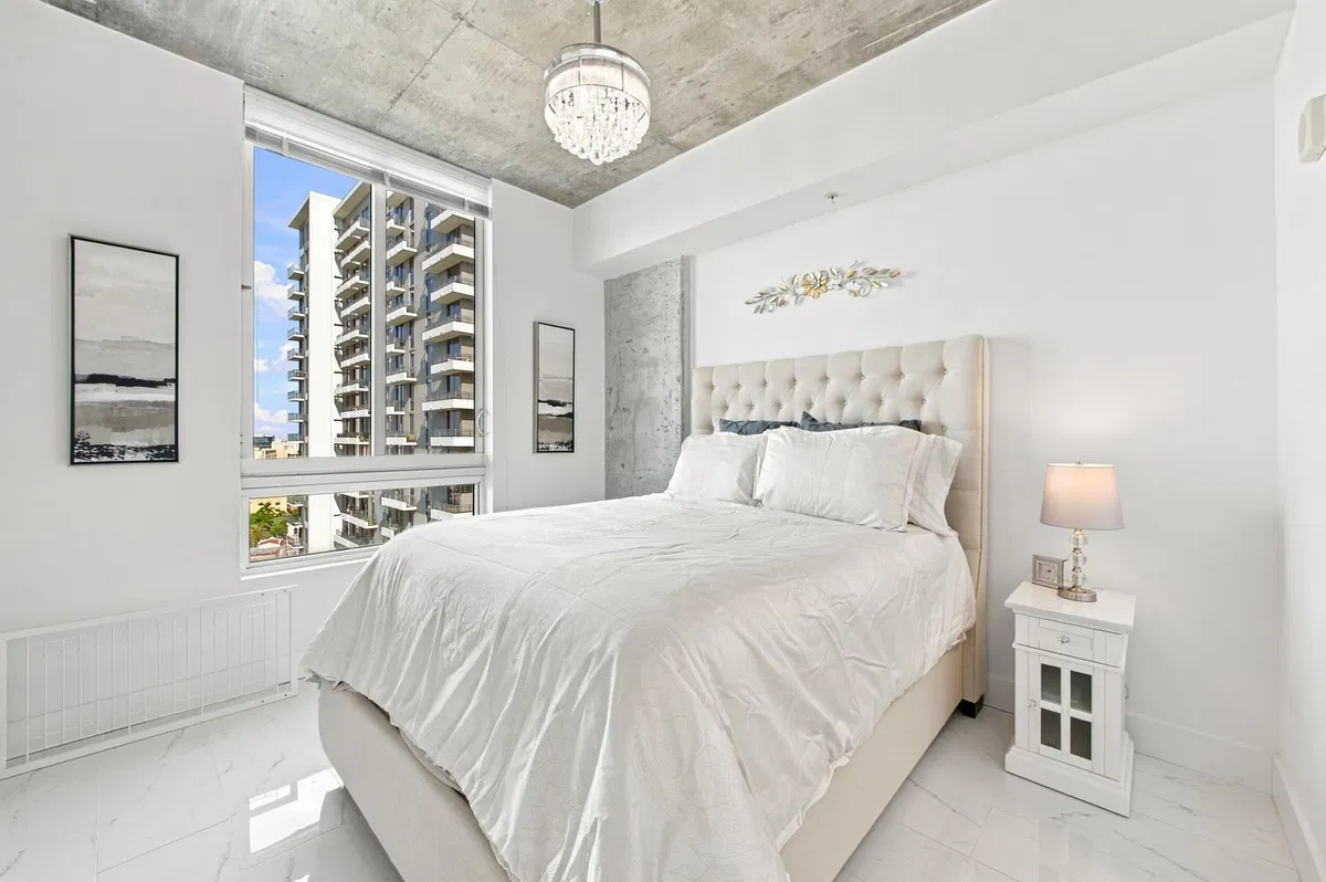 The Edge Unit 1404 photo 25