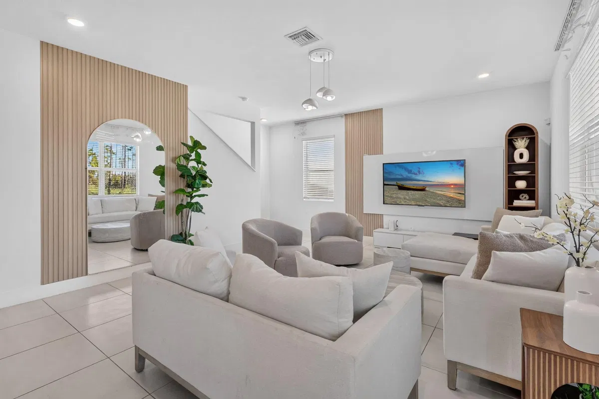 Residence photo 10