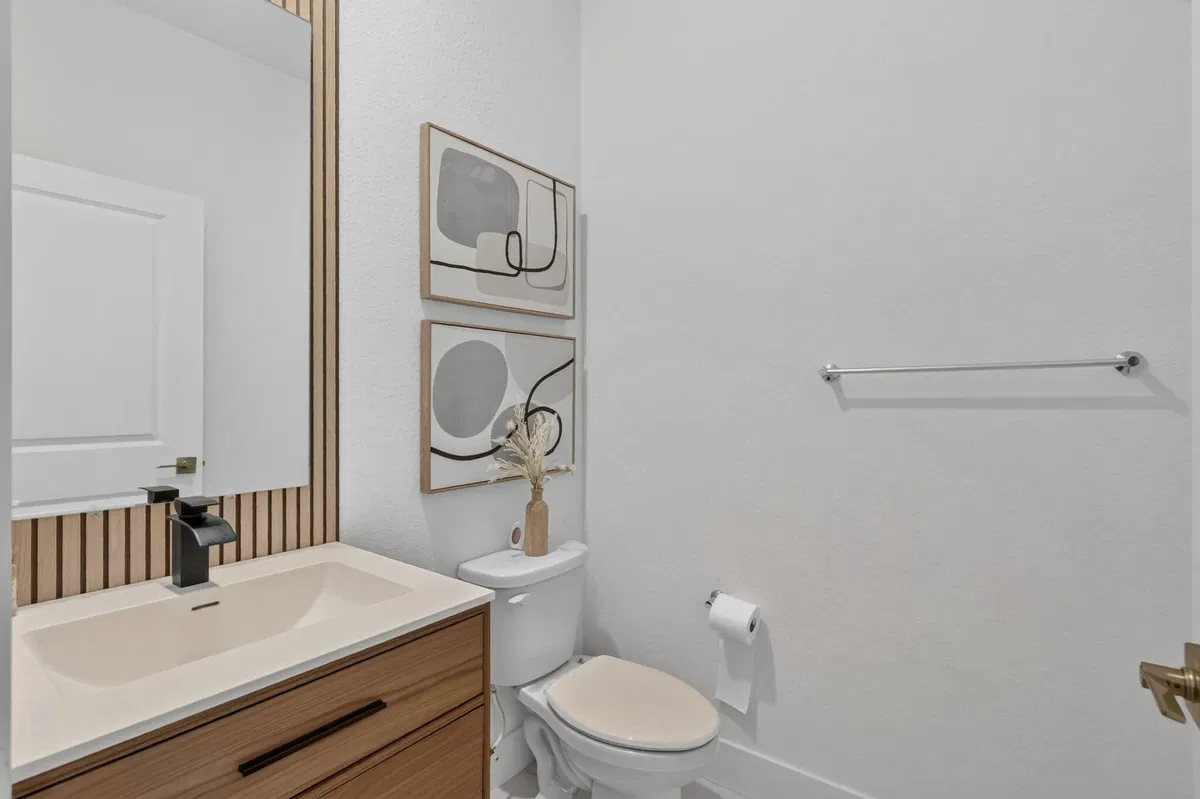 Residence photo 16