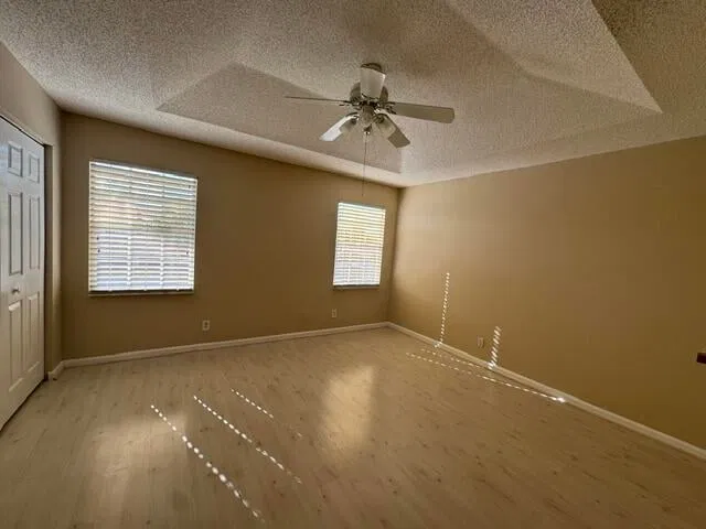 Unit 4 photo 19