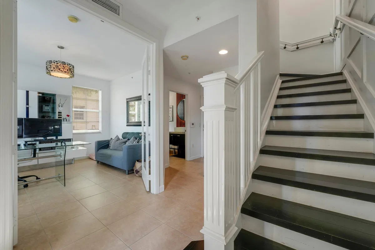 Residence photo 4