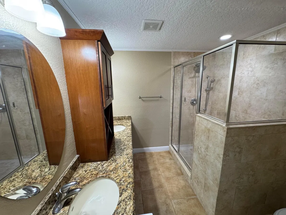 Residence photo 10