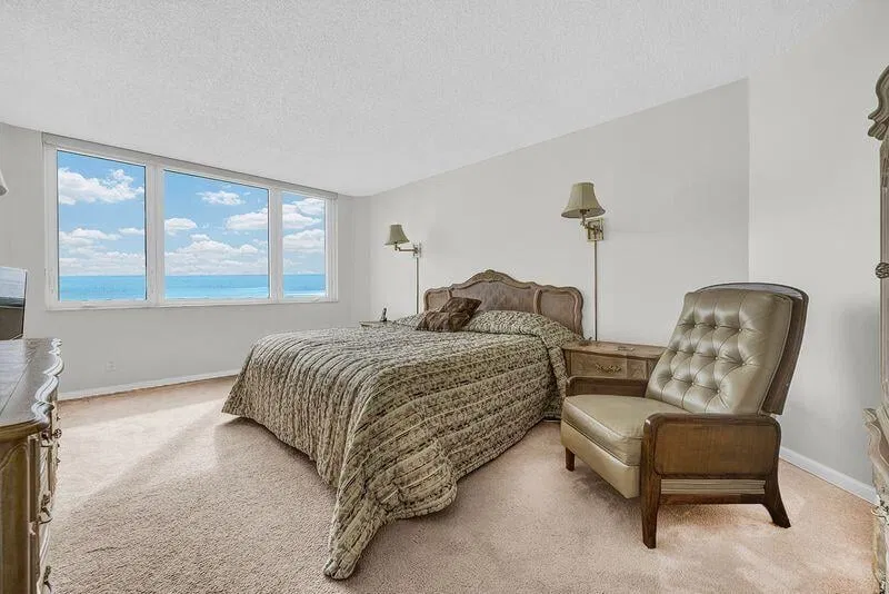 550 S Ocean Boca Unit 602 photo 10