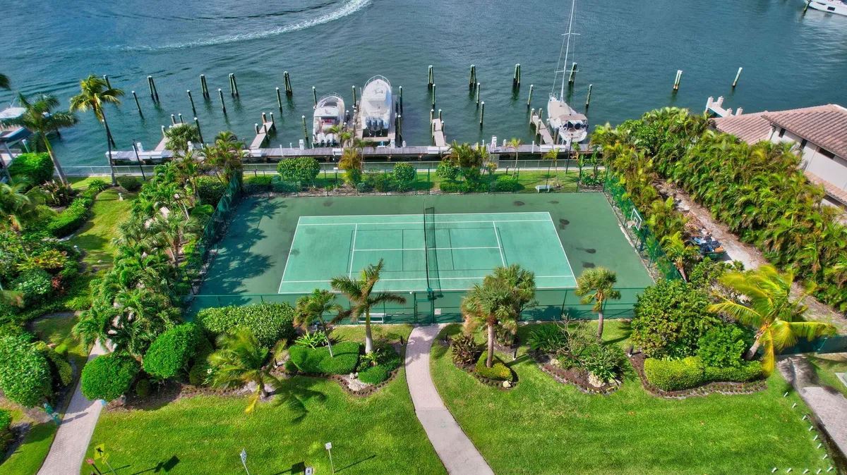 550 S Ocean Boca Unit 602 photo 37